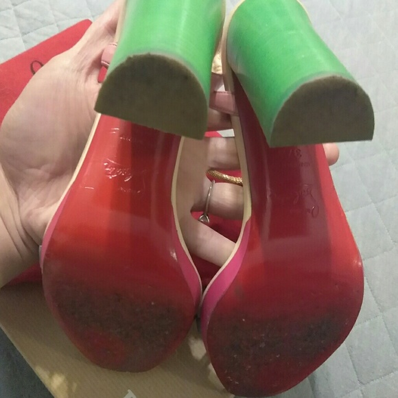 Christian Louboutin Sylvieta T-strap Sandal - Picture 4 of 6